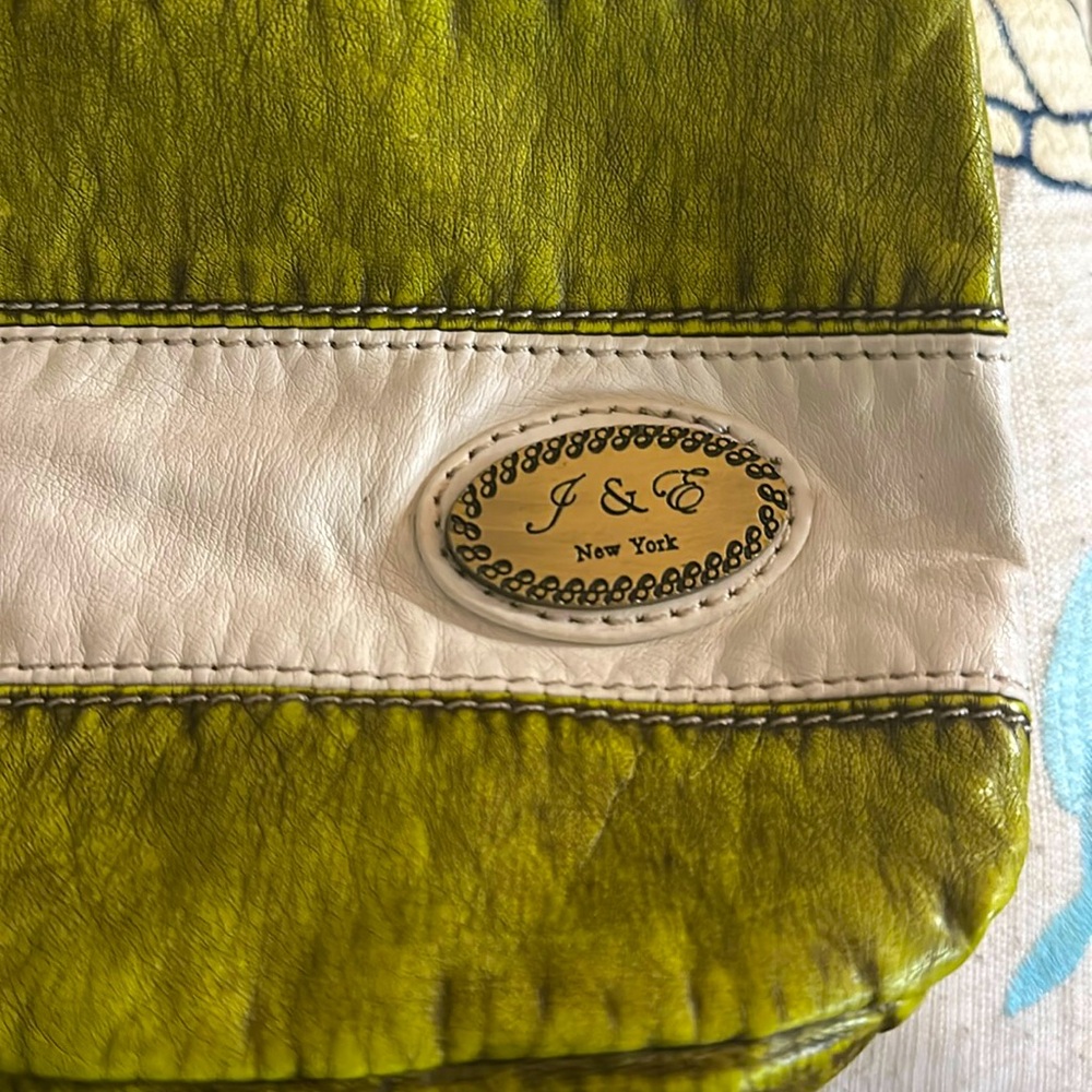 J&E lime green and white handbag